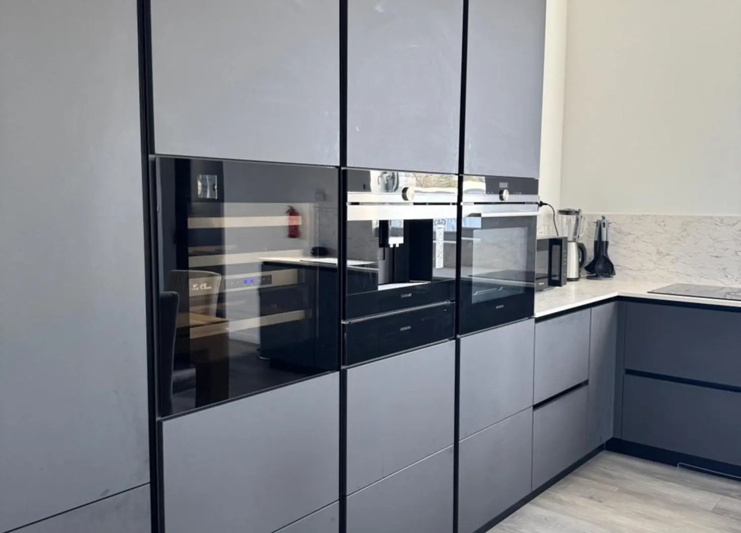 Loft Epure Avec Parking Prive. Apartment Saint-Symphorien-d'Ozon